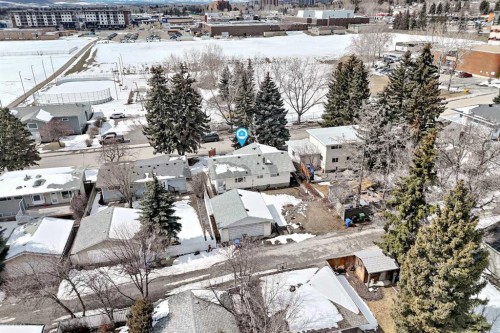 5116 33 Street Nw, Calgary, AB - Outdoor With View