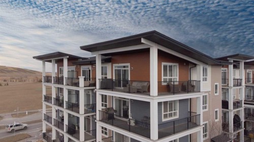 404-10 Walgrove Se, Calgary, AB - Outdoor