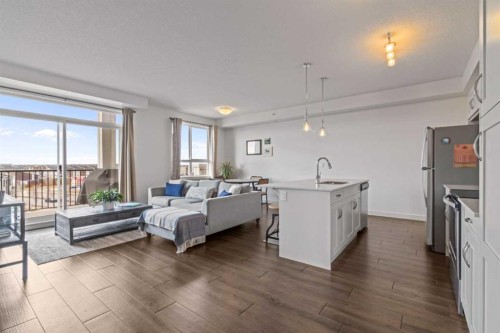 404-10 Walgrove Se, Calgary, AB - Indoor