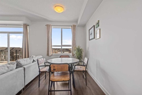 404-10 Walgrove Se, Calgary, AB - Indoor