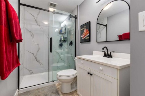 306 Cooperstown Common Sw, Airdrie, AB - Indoor Photo Showing Bathroom