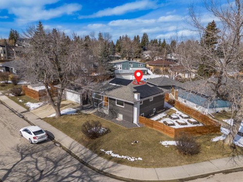 48 Carnarvon Way Nw, Calgary, AB - Outdoor With View