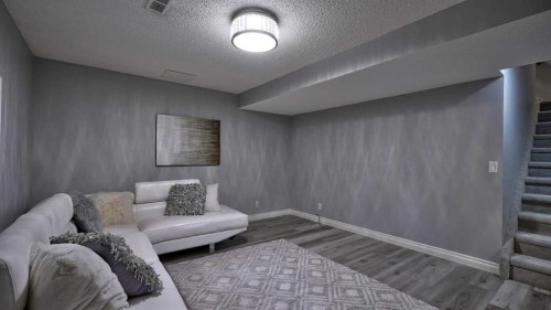 125 Riverview Place Se, Calgary, AB - Indoor Photo Showing Other Room