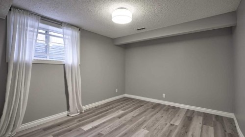 125 Riverview Place Se, Calgary, AB - Indoor Photo Showing Other Room