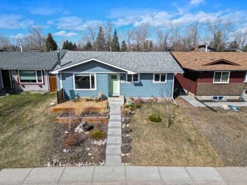 264 Midridge Crescent Se, Calgary, AB - Outdoor