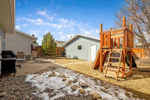 264 Midridge Crescent Se, Calgary, AB - Outdoor With Deck Patio Veranda
