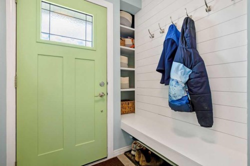 264 Midridge Crescent Se, Calgary, AB - Indoor