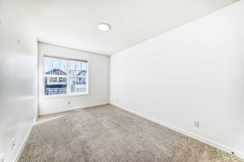 64 Masters Row Se, Calgary, AB - Indoor Photo Showing Other Room