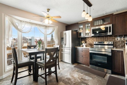 89 Bermuda Lane Nw, Calgary, AB - Indoor