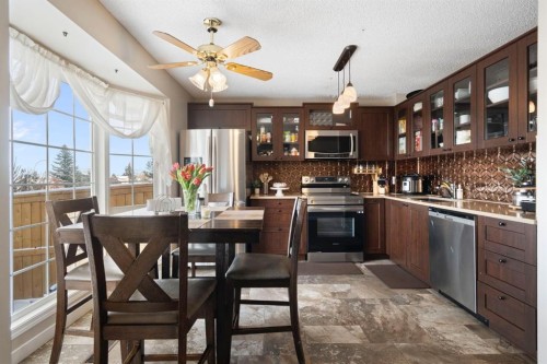 89 Bermuda Lane Nw, Calgary, AB - Indoor