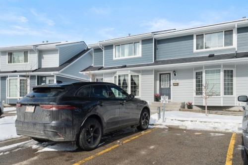 89 Bermuda Lane Nw, Calgary, AB - Outdoor