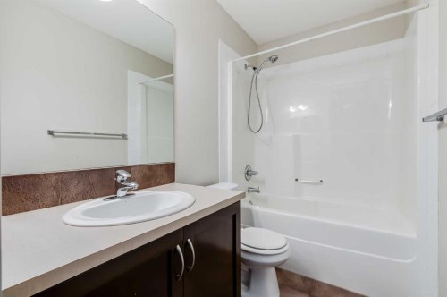 106 Luxstone Way Sw, Airdrie, AB - Indoor Photo Showing Bathroom