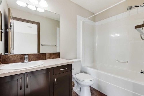 106 Luxstone Way Sw, Airdrie, AB - Indoor Photo Showing Bathroom