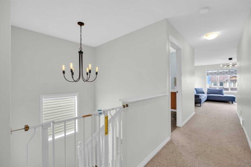 19 Bridleridge Green Sw, Calgary, AB - Indoor Photo Showing Other Room