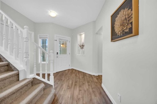 19 Bridleridge Green Sw, Calgary, AB - Indoor Photo Showing Other Room
