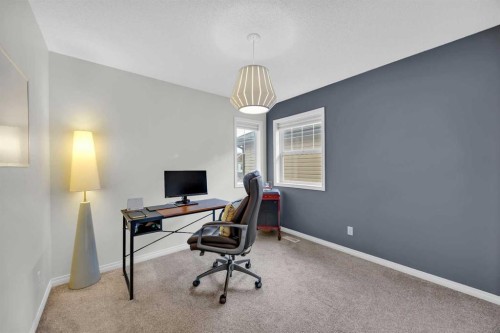 19 Bridleridge Green Sw, Calgary, AB - Indoor Photo Showing Other Room