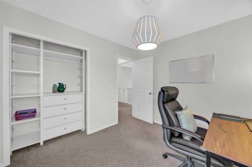 19 Bridleridge Green Sw, Calgary, AB - Indoor Photo Showing Office