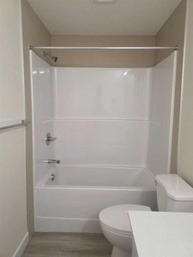 2220-15 Skyview Point Crescent, Calgary, AB - Indoor Photo Showing Bathroom