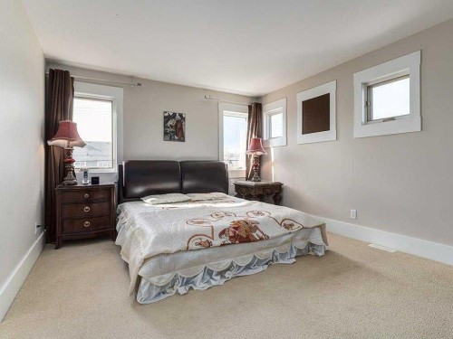 52 20 Street, Calgary, AB 