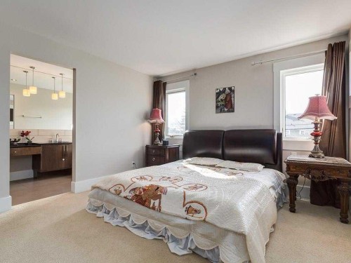 52 20 Street, Calgary, AB 