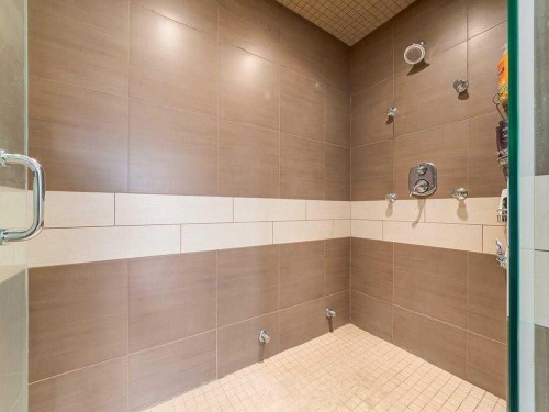 52 20 Street, Calgary, AB 