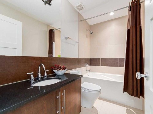 52 20 Street, Calgary, AB 