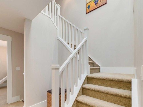 52 20 Street, Calgary, AB 