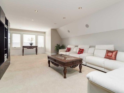 52 20 Street, Calgary, AB 