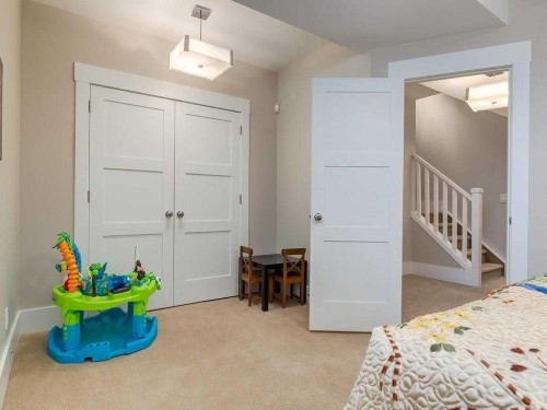 52 20 Street, Calgary, AB 