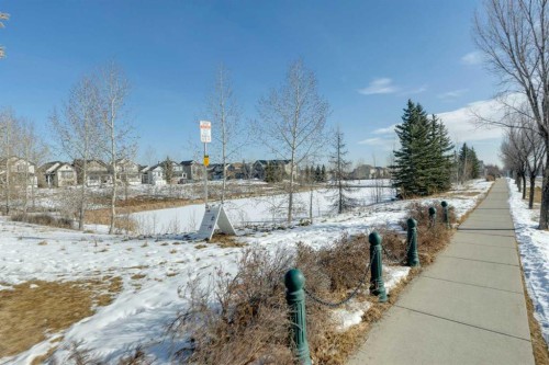 852 Everridge Drive Sw, Calgary, AB - Outdoor