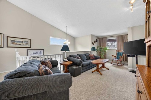 466 Douglas Glen Boulevard Se, Calgary, AB - Indoor