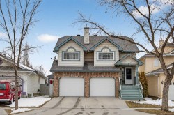 466 Douglas Glen Boulevard SE Calgary, AB T2Z 2M8