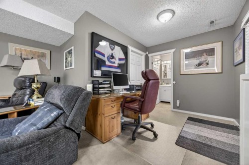 466 Douglas Glen Boulevard Se, Calgary, AB - Indoor Photo Showing Office