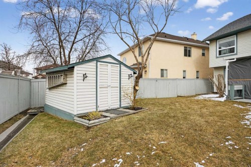 466 Douglas Glen Boulevard Se, Calgary, AB - Outdoor