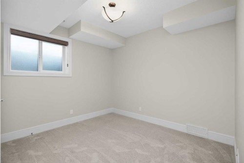 125 Artesia Gate, Heritage Pointe, AB - Indoor Photo Showing Other Room