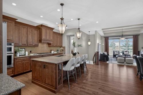125 Artesia Gate, Heritage Pointe, AB - Indoor Photo Showing Kitchen With Upgraded Kitchen