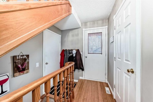 8 Meadow Place Se, Airdrie, AB - Indoor Photo Showing Other Room