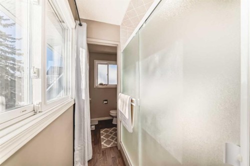 8 Meadow Place Se, Airdrie, AB - Indoor Photo Showing Other Room