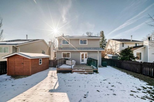 8 Meadow Place Se, Airdrie, AB - Outdoor With Deck Patio Veranda