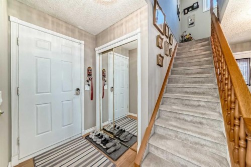 8 Meadow Place Se, Airdrie, AB - Indoor Photo Showing Other Room