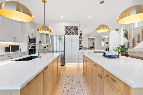 224 South Shore View, Chestermere, AB - Indoor Photo Showing Kitchen With Upgraded Kitchen