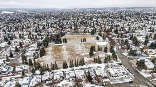 401-150 Shawnee Square Sw, Calgary, AB - Outdoor With View