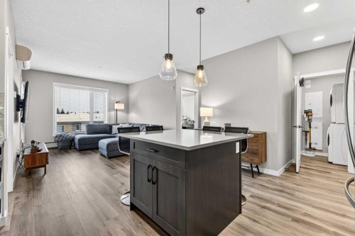 401-150 Shawnee Square Sw, Calgary, AB - Indoor