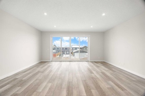 507 Lucas Boulevard Nw, Calgary, AB - Indoor