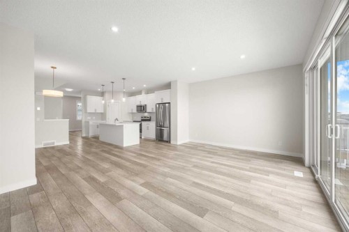 507 Lucas Boulevard Nw, Calgary, AB - Indoor