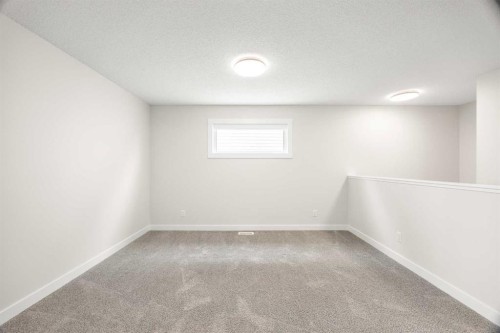 507 Lucas Boulevard Nw, Calgary, AB - Indoor Photo Showing Other Room
