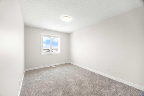 507 Lucas Boulevard Nw, Calgary, AB - Indoor Photo Showing Other Room