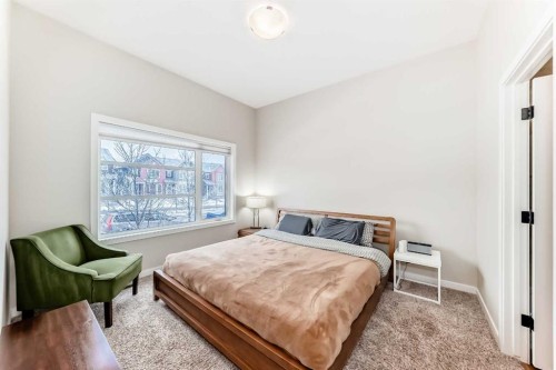 146 Highview Gate Se, Airdrie, AB - Indoor Photo Showing Bedroom