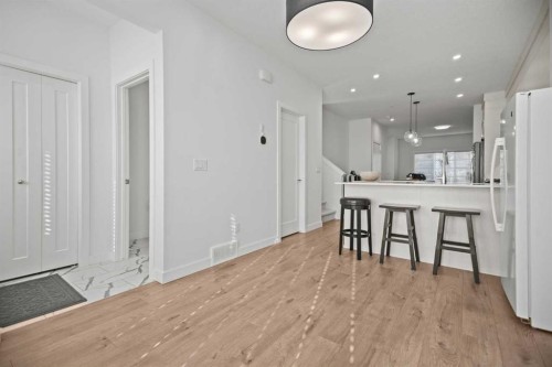 7581 202 Avenue Se, Calgary, AB - Indoor