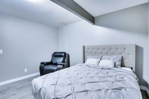 100 Redstone Parade Ne, Calgary, AB - Indoor Photo Showing Bedroom